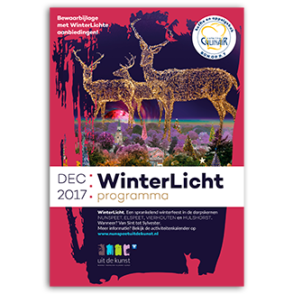 Krantenbijlage voorpagina van het WinterLicht festival van Nunspeet Uit de kunst met verlichte herten